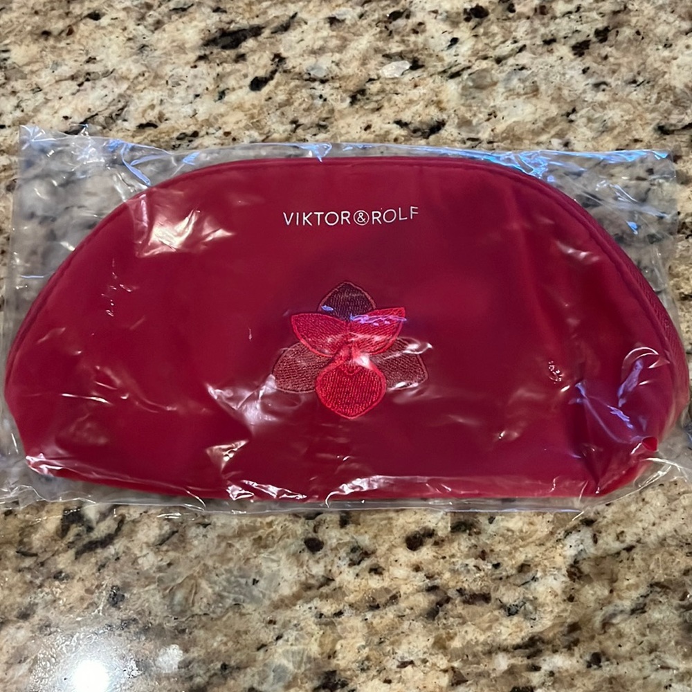 NWT Viktor & Rolf make up bag
